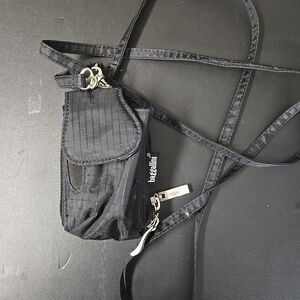 Baggallini Crossbody Bag Small Black Travel Core Urban Utility Minimalist EDC